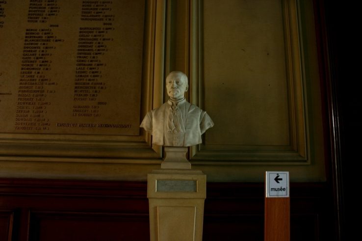 Joseph Grancher's bust, Institut Pasteur, Paris - 02.JPG